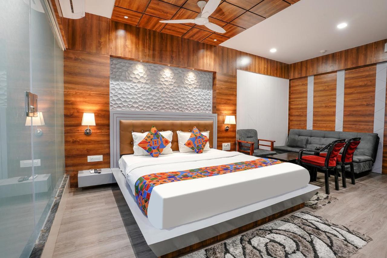 Fabhotel The Valentine - Udhna Road Σουράτ Εξωτερικό φωτογραφία
