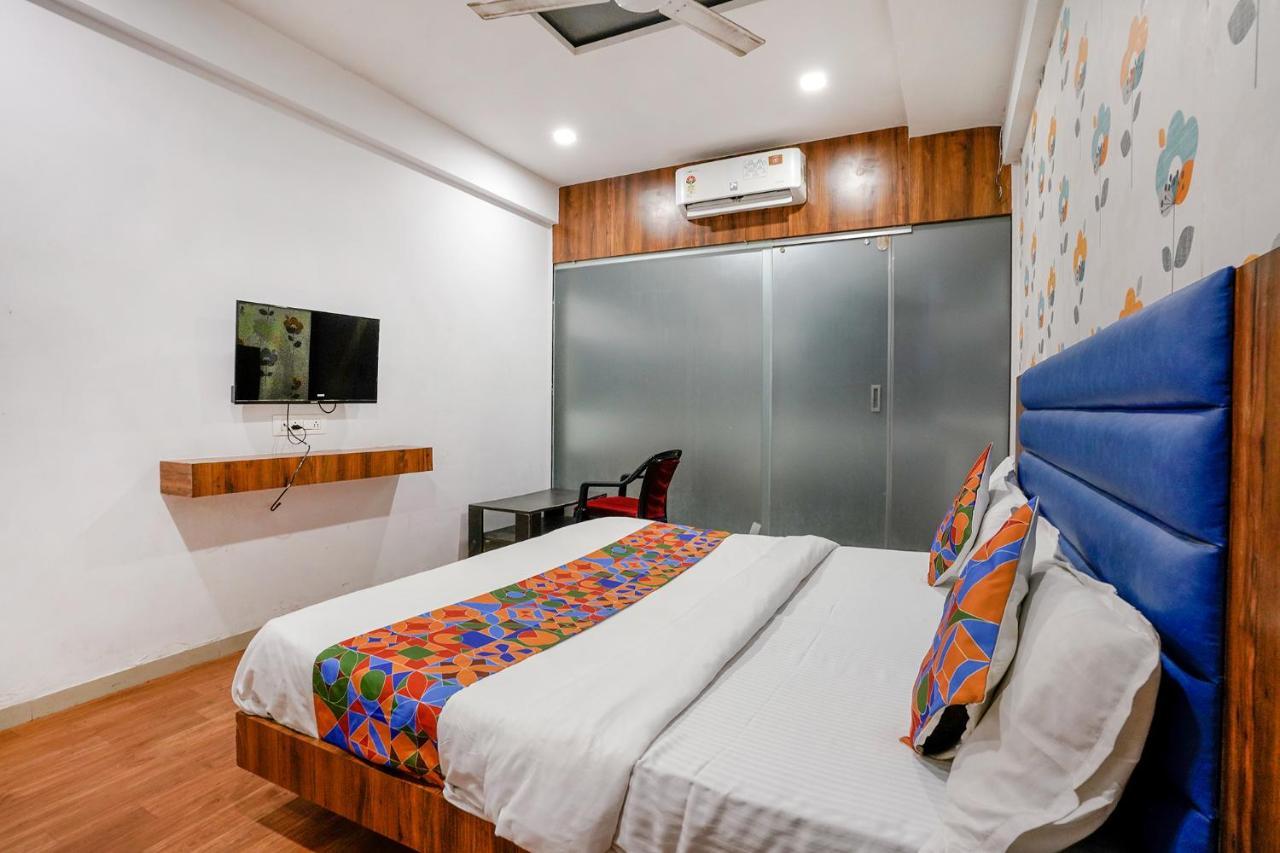 Fabhotel The Valentine - Udhna Road Σουράτ Εξωτερικό φωτογραφία