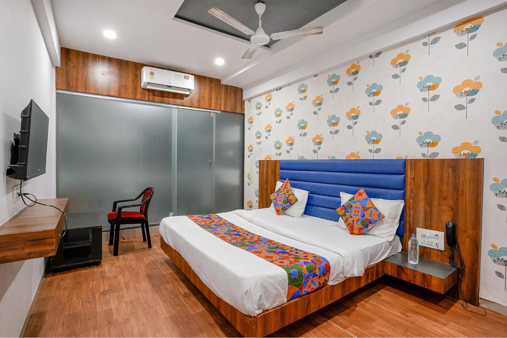 Fabhotel The Valentine - Udhna Road Σουράτ Εξωτερικό φωτογραφία